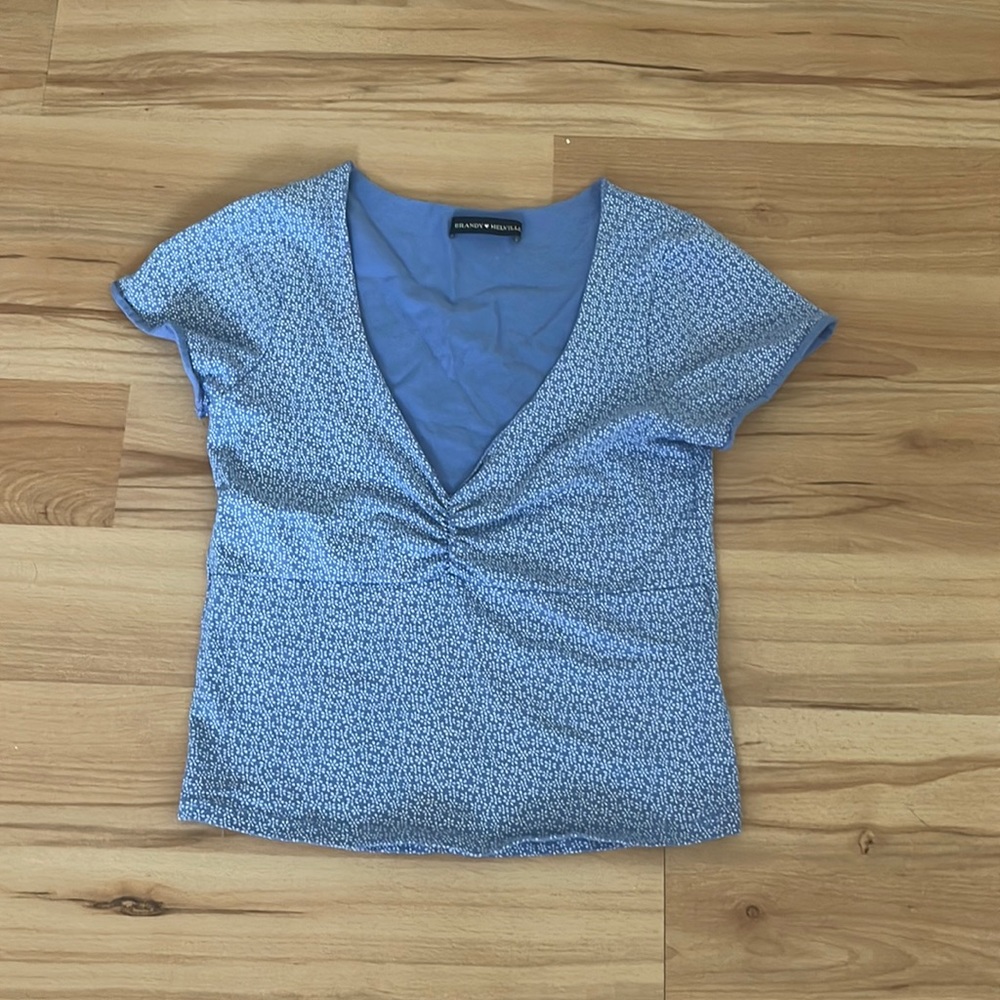 Brandy Melville shirt
